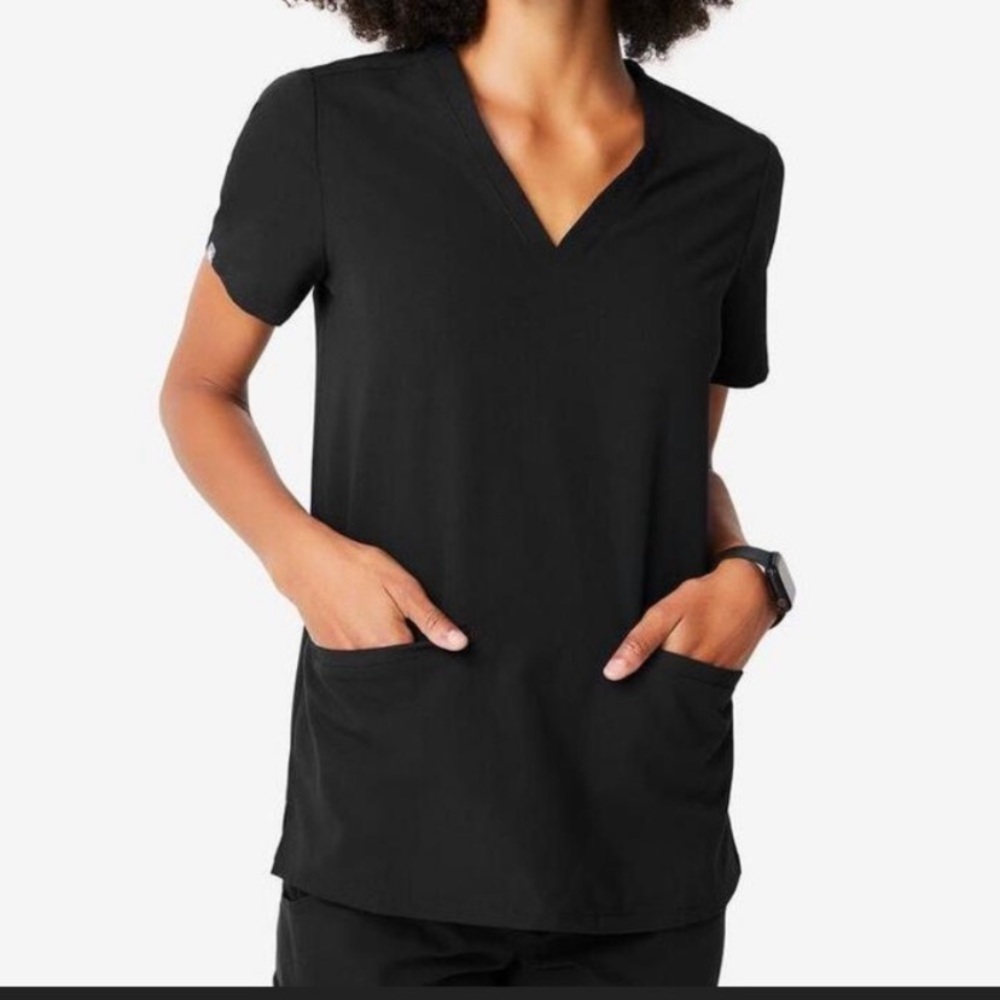 Figs Black Scrub Top